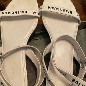 AUTHENTIC Balenciaga Stappy flat sandals SIZE 40eur